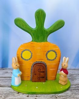 Standing carrot house 25x16x