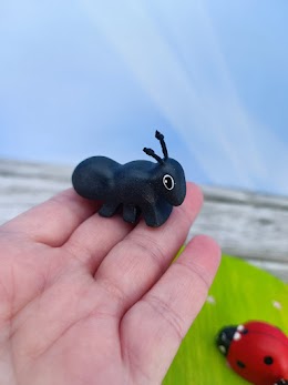 Small ant