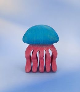 In the dark glow-in-the-dark jellyfish kék-piros
